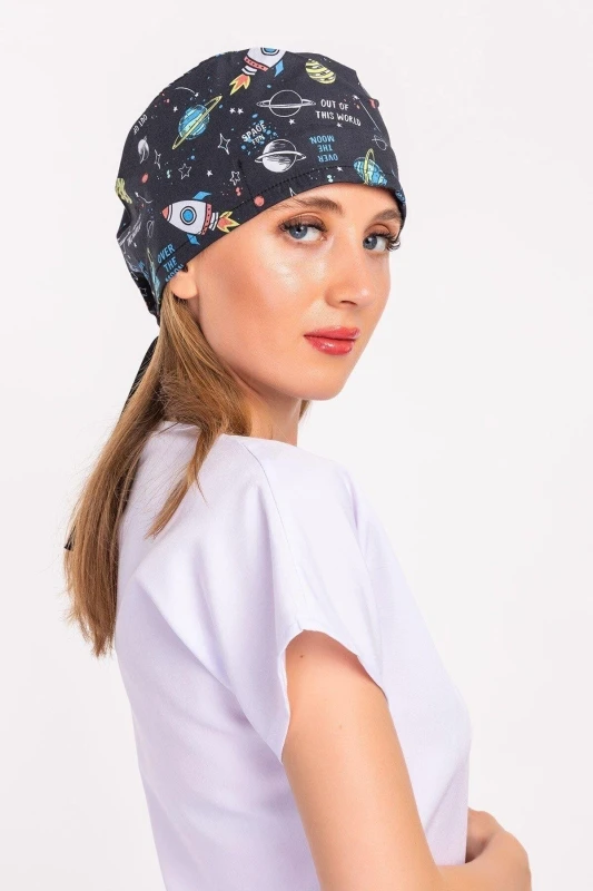 کلاه جراحی طرح سیاره مشکی مستر لیکرا — اورجینال چیزگی مدیکال